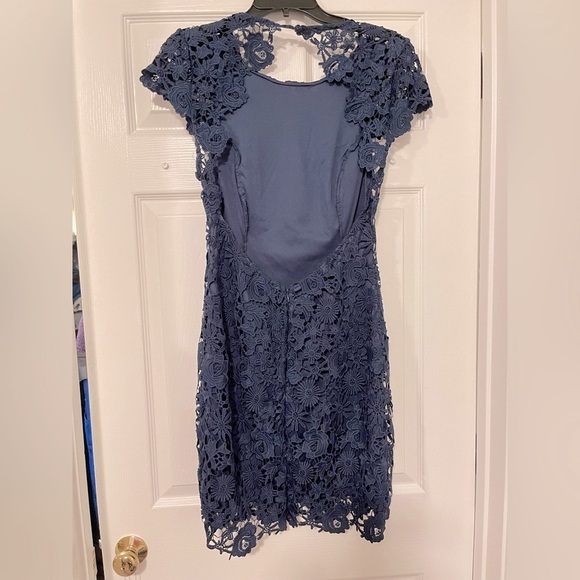 Lulus Backless Navy Blue Lace Dress - Size Medium - Picture 3 of 3